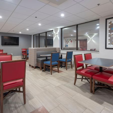 Holiday Inn Express Hotel & Suites Coon Rapids - Blaine Area By Ihg Exterior foto