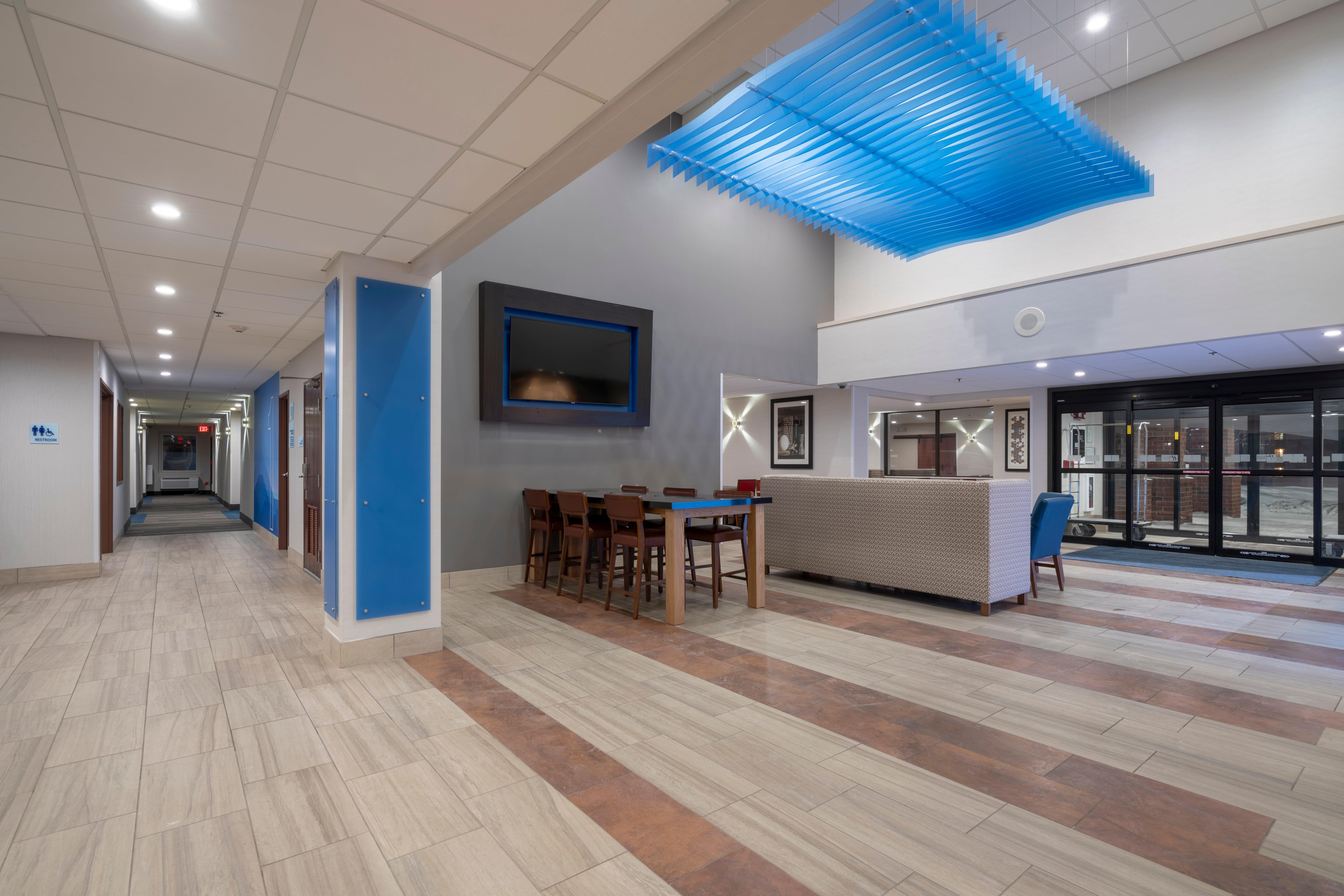 Holiday Inn Express Hotel & Suites Coon Rapids - Blaine Area By Ihg Exterior foto