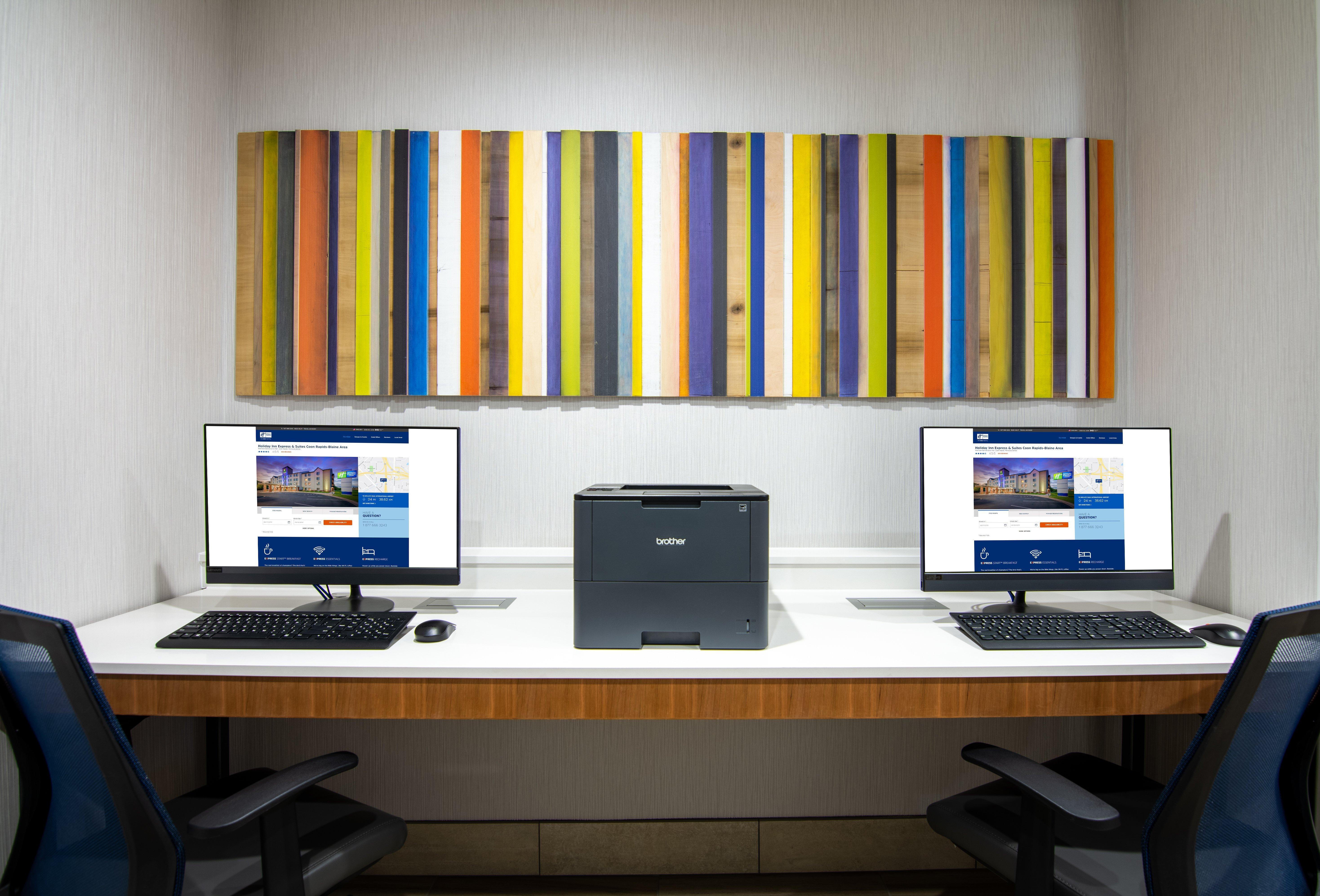 Holiday Inn Express Hotel & Suites Coon Rapids - Blaine Area By Ihg Exterior foto