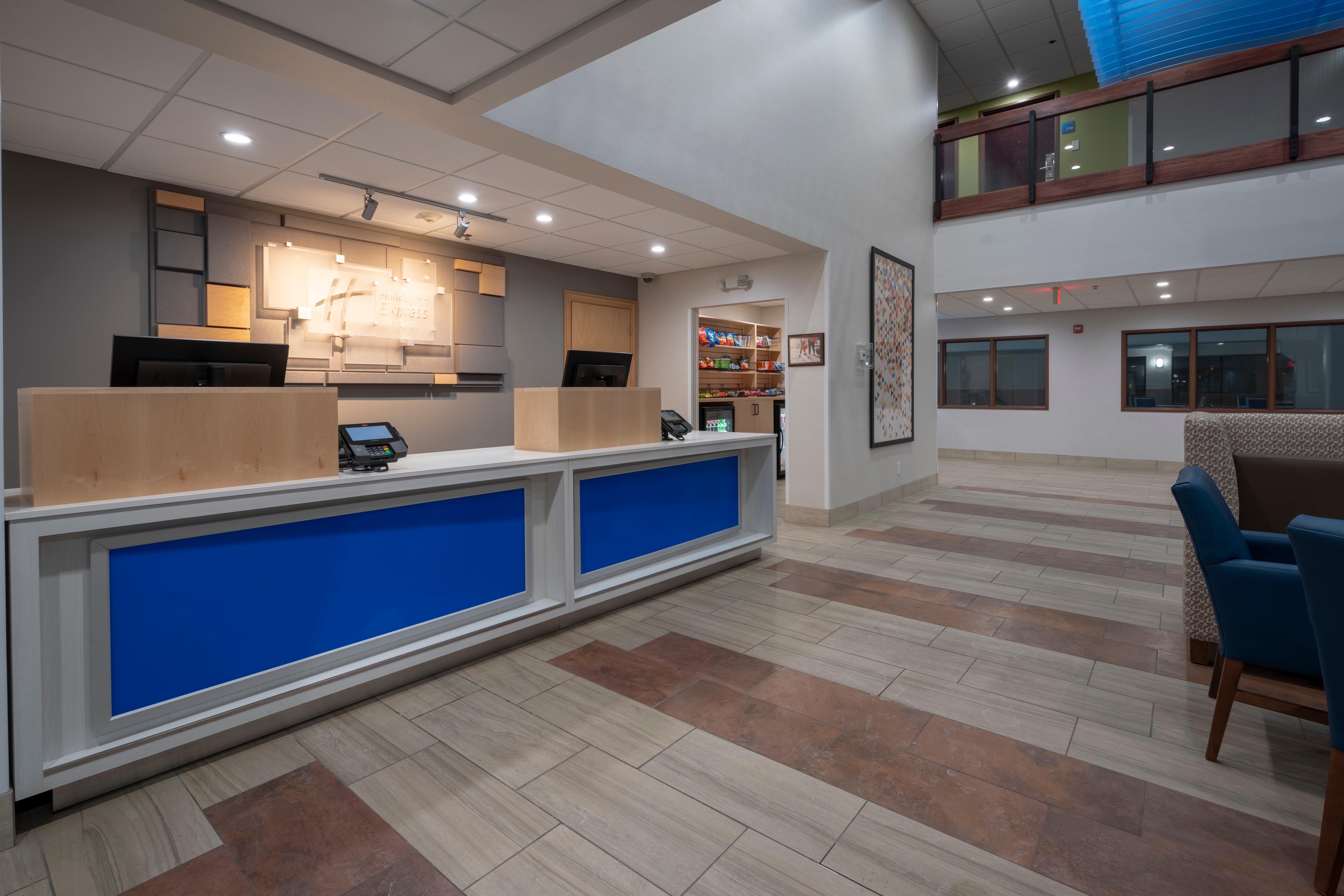 Holiday Inn Express Hotel & Suites Coon Rapids - Blaine Area By Ihg Exterior foto