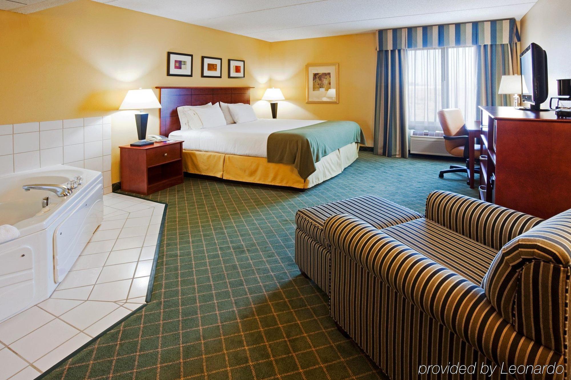 Holiday Inn Express Hotel & Suites Coon Rapids - Blaine Area By Ihg Zimmer foto